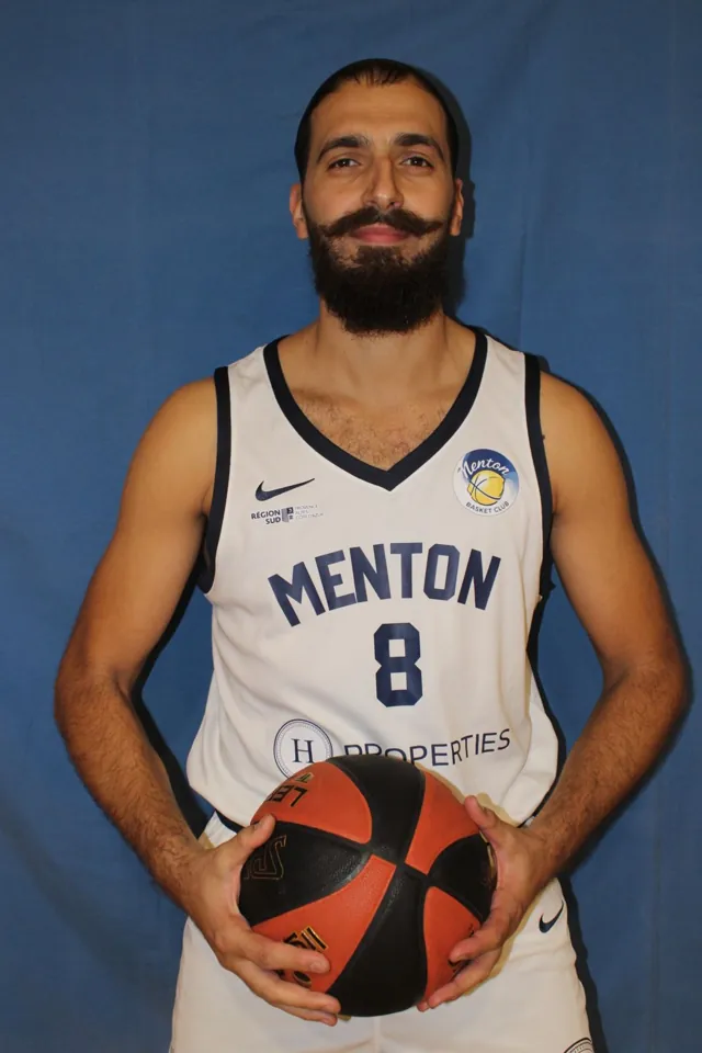 Joueur de l'équipe première, portrait 1 sur 12