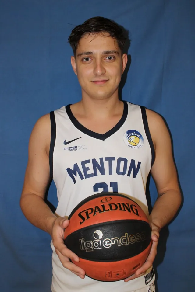 Joueur de l'équipe première, portrait 6 sur 12